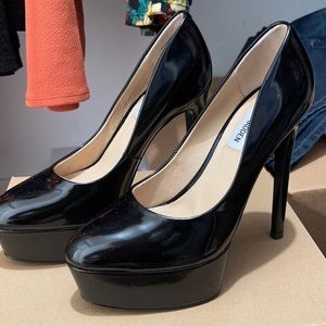 Steve Madden like new “Brenna” platform heels